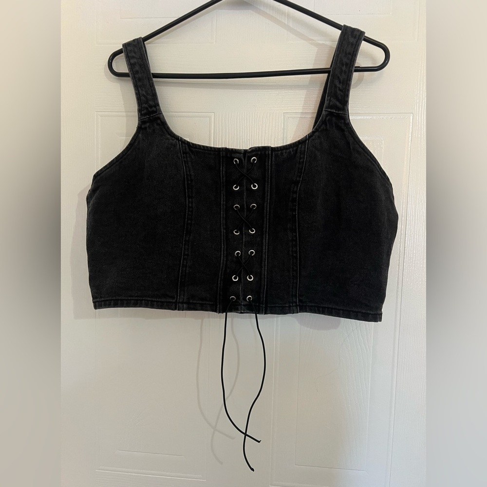 Wild Fable XL Black Denim Lace-up cropped Corset. looks darker in first pic.